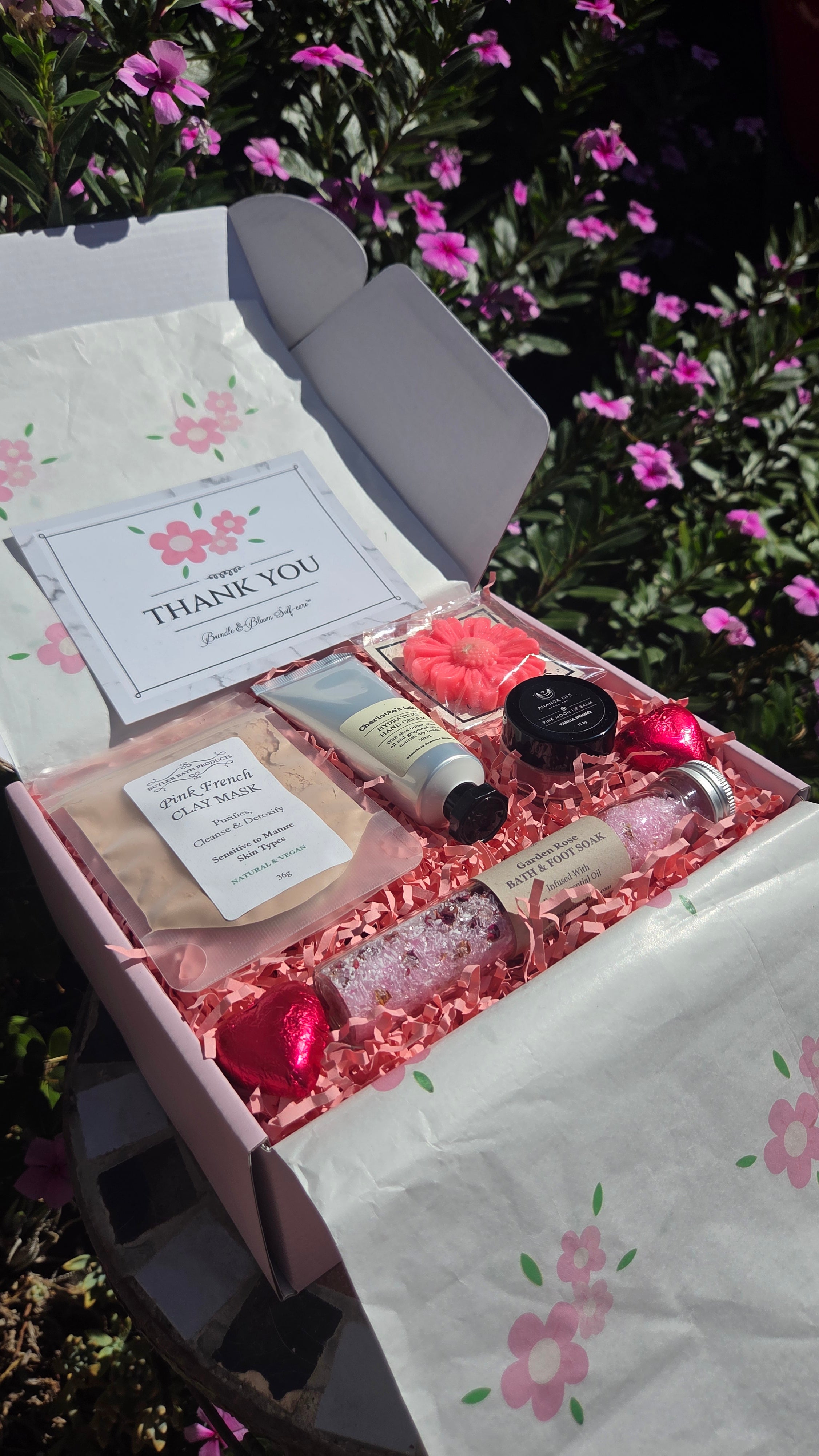 Mother’s Day Bloom Box — A Moment of Rest, Comfort & Kindness🩷