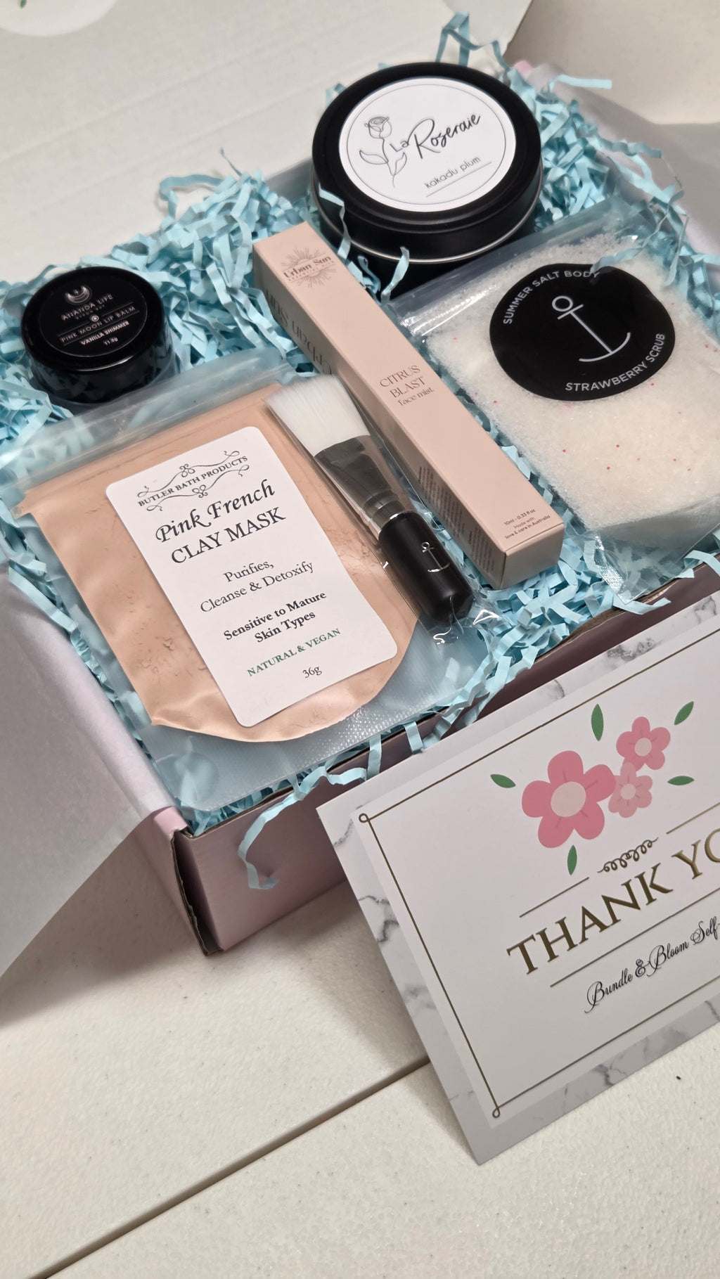 The Summer Glow Wellness Gift Set
