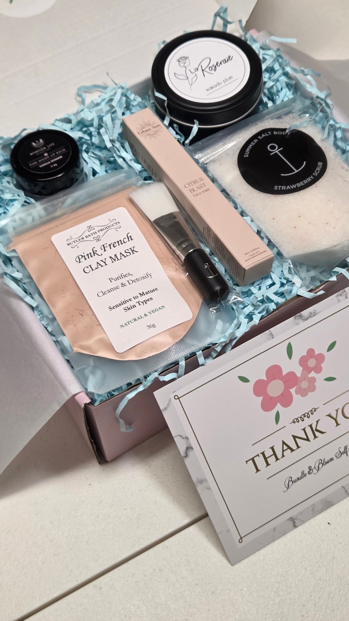 The Summer Glow Wellness Gift Set